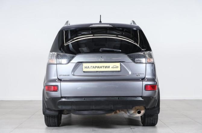 Mitsubishi Outlander II Рестайлинг с пробегом 2010 года, цена 1 189 000 рублей, 350000 км, внедорожник, Автокод Объявления