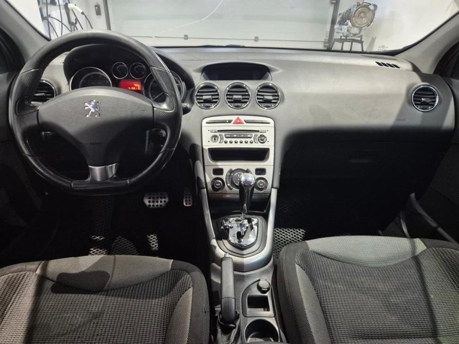 Peugeot 308 I Москва  - изображение 9