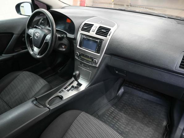 Toyota Avensis III с пробегом 2011 года, цена 1 069 900 рублей, 267000 км, седан, Автокод Объявления