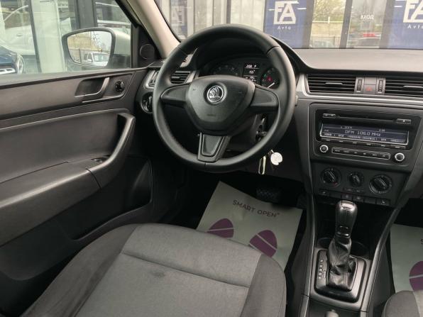 Skoda Rapid I с пробегом 2015 года, цена 1 050 000 рублей, 191000 км, лифтбек, Автокод Объявления
