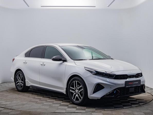 Kia Cerato IV Рестайлинг с пробегом 2021 года, цена 2 454 000 рублей, 52000 км, седан, Автокод Объявления
