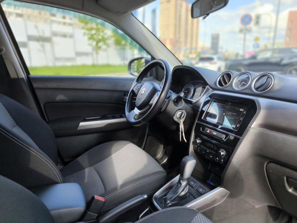 Suzuki Vitara II Рестайлинг с пробегом 2019 года, цена 1 990 000 рублей, 98200 км, внедорожник, Автокод Объявления
