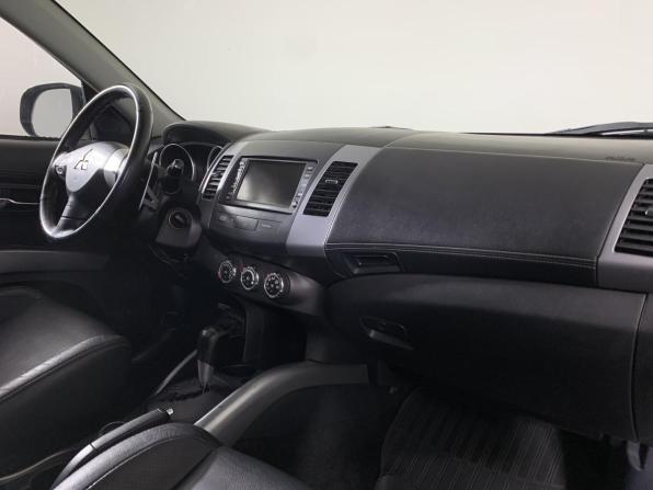 Mitsubishi Outlander II Рестайлинг с пробегом 2012 года, цена 920 000 рублей, 322278 км, внедорожник, Автокод Объявления