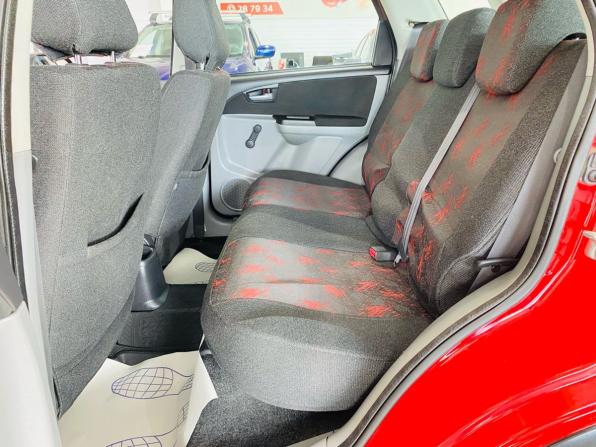 Suzuki SX4 I (Classic) Рестайлинг с пробегом 2010 года, цена 750 000 рублей, 199000 км, хэтчбек, Автокод Объявления