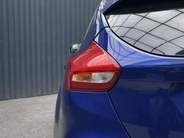 Ford Focus III Рестайлинг с пробегом 2015 года, цена 1 137 000 рублей, 110725 км, хэтчбек, Автокод Объявления