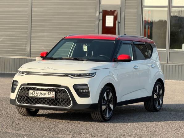 Kia Soul III с пробегом 2021 года, цена 2 200 000 рублей, 53160 км, хэтчбек, Автокод Объявления