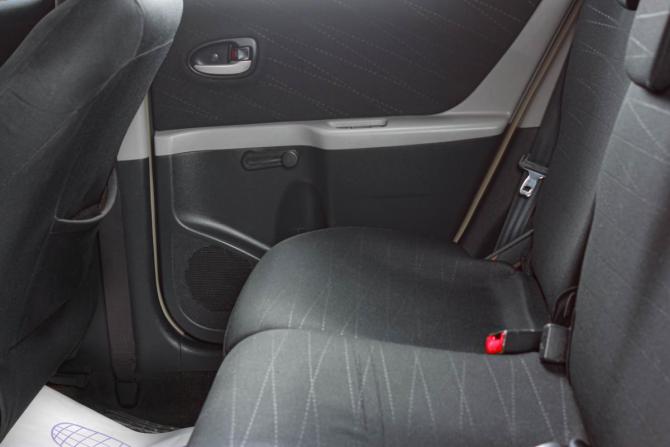 Toyota Yaris I Рестайлинг с пробегом 2006 года, цена 499 000 рублей, 242000 км, хэтчбек, Автокод Объявления