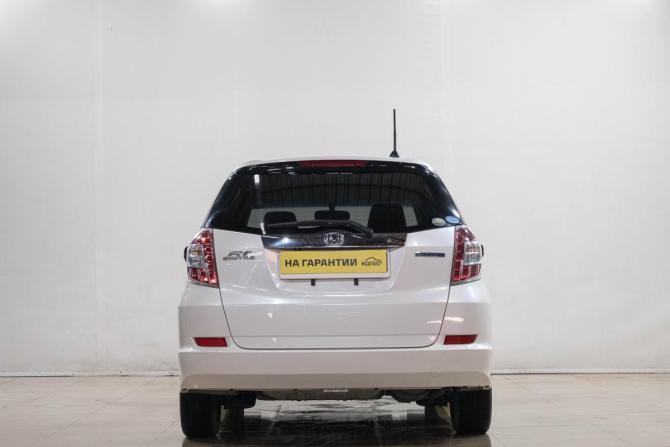 Honda Fit Shuttle I Рестайлинг с пробегом 2013 года, цена 999 000 рублей, 174000 км, универсал, Автокод Объявления
