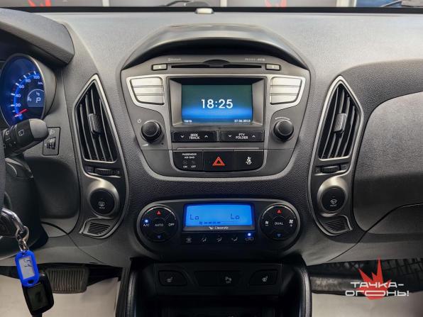 Hyundai ix35 I Рестайлинг с пробегом 2015 года, цена 1 368 000 рублей, 165000 км, внедорожник, Автокод Объявления