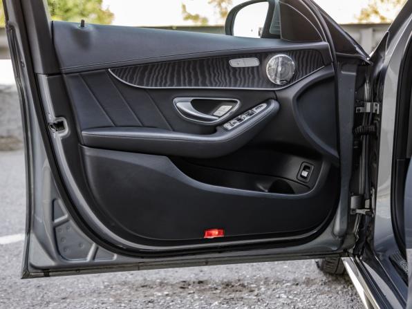 Mercedes-Benz C-Класс IV (W205) с пробегом 2015 года, цена 1 868 000 рублей, 216249 км, седан, Автокод Объявления