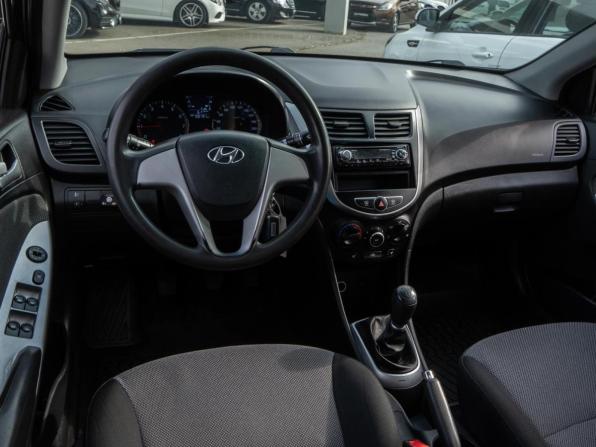 Hyundai Solaris I с пробегом 2014 года, цена 1 070 000 рублей, 100190 км, седан, Автокод Объявления