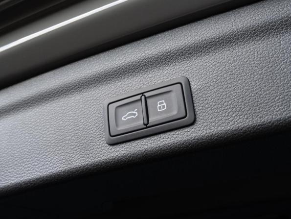 Audi Q3 III (FJ) с пробегом 2026 года, цена 3 880 000 рублей, 8 км, внедорожник, Автокод Объявления