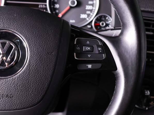 Volkswagen Touareg II с пробегом 2013 года, цена 1 920 000 рублей, 183000 км, внедорожник, Автокод Объявления