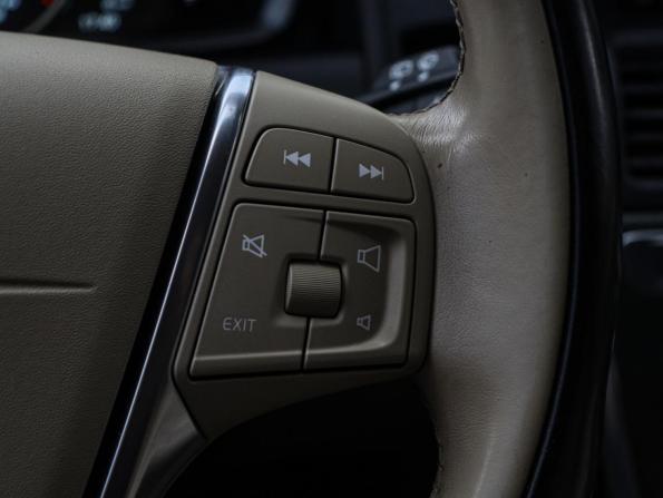 Volvo XC60 I Рестайлинг с пробегом 2015 года, цена 2 200 000 рублей, 178675 км, внедорожник, Автокод Объявления