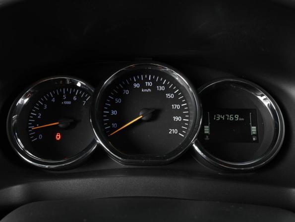 Renault Logan II Рестайлинг с пробегом 2019 года, цена 1 029 000 рублей, 134769 км, седан, Автокод Объявления