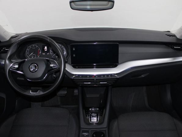 Skoda Octavia IV (A8) с пробегом 2021 года, цена 2 299 900 рублей, 145683 км, лифтбек, Автокод Объявления