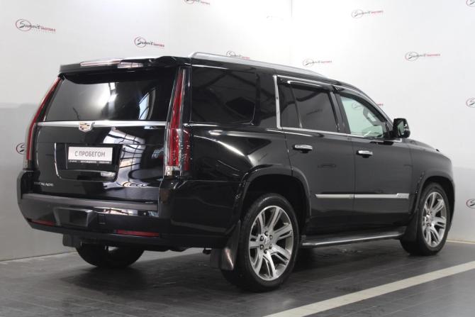 Cadillac Escalade IV с пробегом 2015 года, цена 5 555 000 рублей, 145789 км, внедорожник, Автокод Объявления