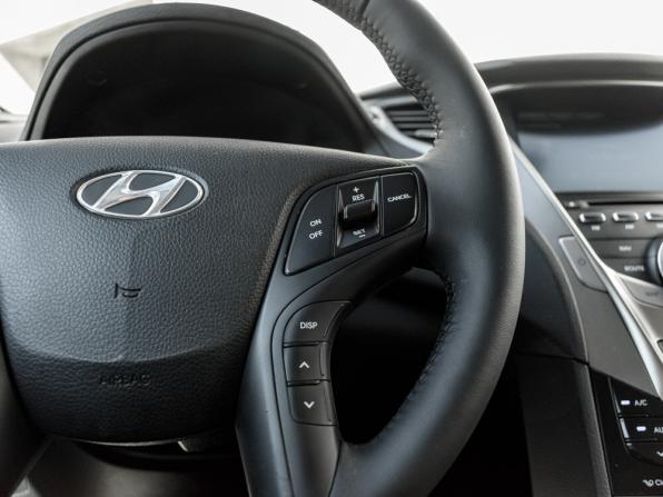 Hyundai Grandeur V с пробегом 2012 года, цена 1 315 000 рублей, 176948 км, седан, Автокод Объявления