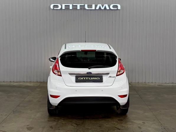 Ford Fiesta Mk6 Рестайлинг с пробегом 2015 года, цена 947 000 рублей, 118379 км, хэтчбек, Автокод Объявления