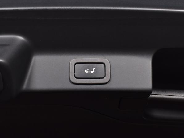Jaguar F-Pace I с пробегом 2017 года, цена 2 499 999 рублей, 69592 км, внедорожник, Автокод Объявления