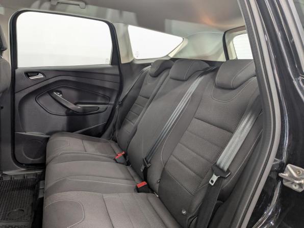 Ford Kuga II с пробегом 2016 года, цена 1 700 000 рублей, 75537 км, внедорожник, Автокод Объявления