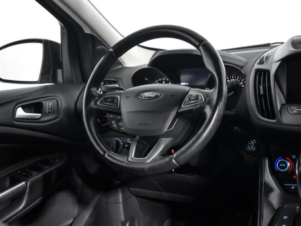 Ford Kuga II Рестайлинг с пробегом 2017 года, цена 1 790 000 рублей, 80499 км, внедорожник, Автокод Объявления