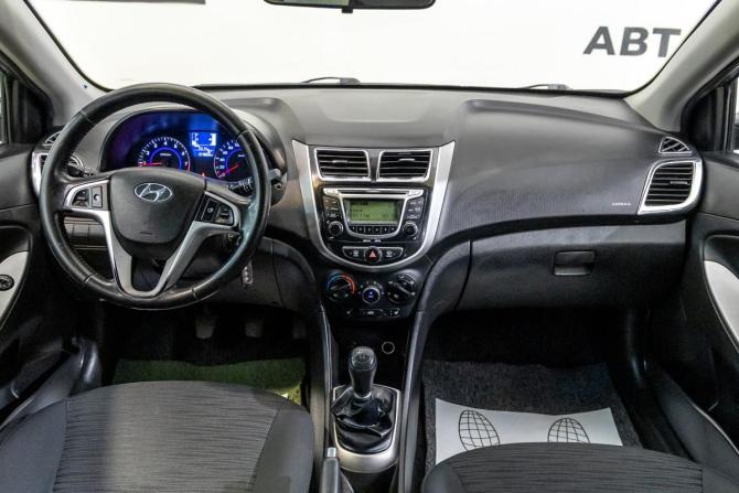 Hyundai Solaris I Рестайлинг с пробегом 2015 года, цена 665 000 рублей, 154868 км, хэтчбек, Автокод Объявления