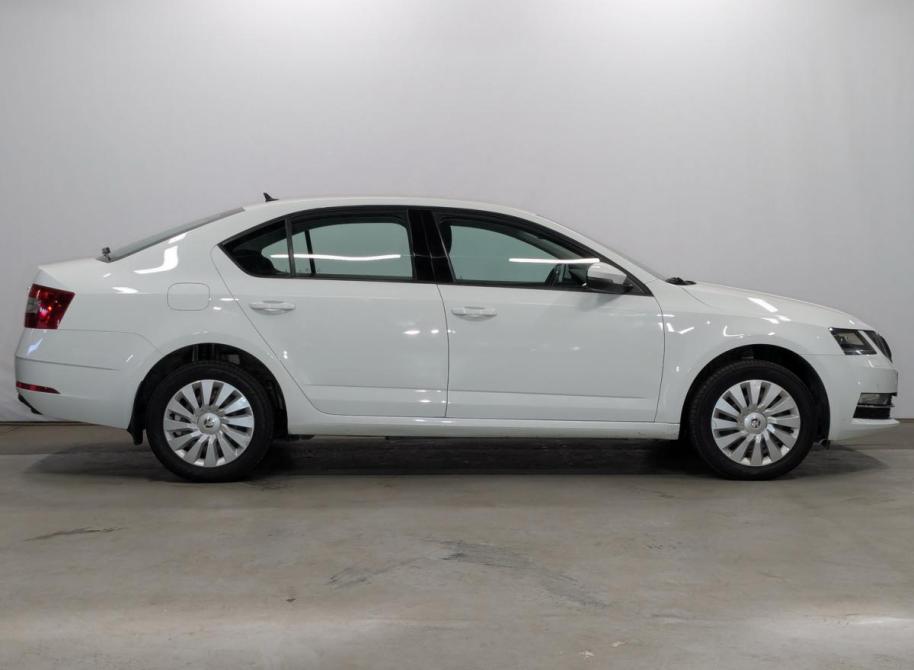 Skoda Octavia III (A7) Рестайлинг Санкт-Петербург  - изображение 4