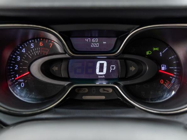 Renault Kaptur I Рестайлинг с пробегом 2021 года, цена 1 298 000 рублей, 47169 км, внедорожник, Автокод Объявления