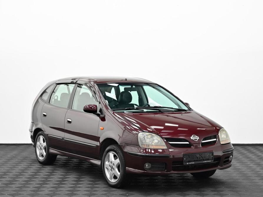 Nissan Almera Tino I Москва  - изображение 1