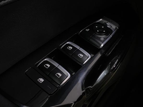 Kia K5 III с пробегом 2021 года, цена 2 688 000 рублей, 67409 км, седан, Автокод Объявления