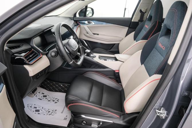 Lynk &amp; Co 06 I с пробегом 2020 года, цена 2 149 000 рублей, 46000 км, внедорожник, Автокод Объявления