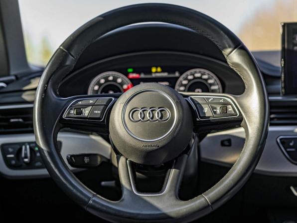 Audi A4 V (B9) Рестайлинг с пробегом 2020 года, цена 2 677 000 рублей, 165559 км, универсал, Автокод Объявления