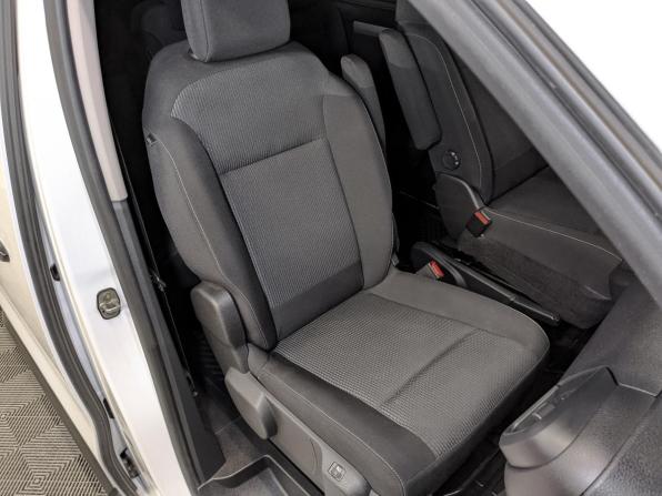 Peugeot Traveller I с пробегом 2019 года, цена 2 920 000 рублей, 72906 км, минивэн, Автокод Объявления