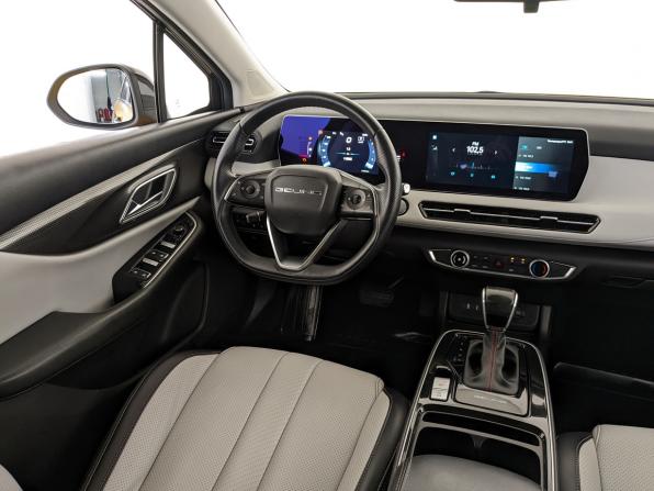 BAIC U5 Plus с пробегом 2023 года, цена 800 000 рублей, 118382 км, седан, Автокод Объявления