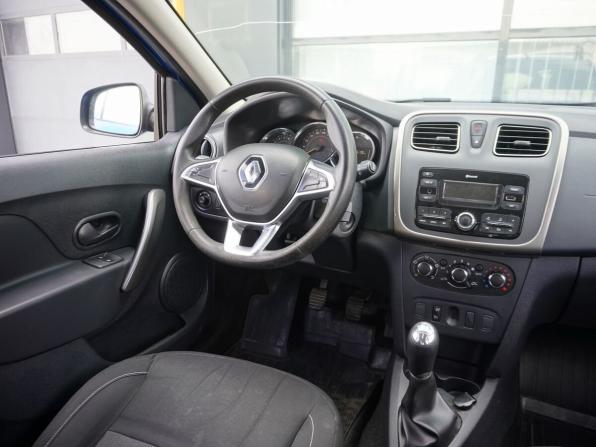 Renault Sandero II Рестайлинг с пробегом 2019 года, цена 990 000 рублей, 179618 км, хэтчбек, Автокод Объявления