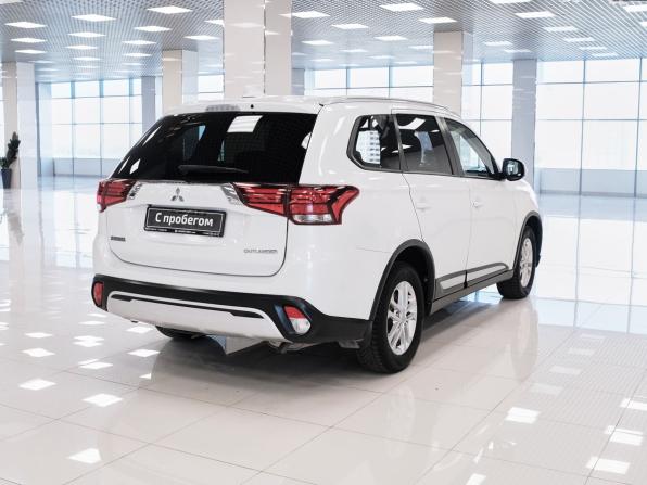 Mitsubishi Outlander III Рестайлинг 3 с пробегом 2018 года, цена 1 819 000 рублей, 136613 км, внедорожник, Автокод Объявления