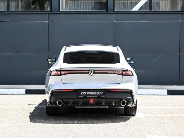 Changan UNI-V I с пробегом 2024 года, цена 2 499 000 рублей, 8013 км, лифтбек, Автокод Объявления