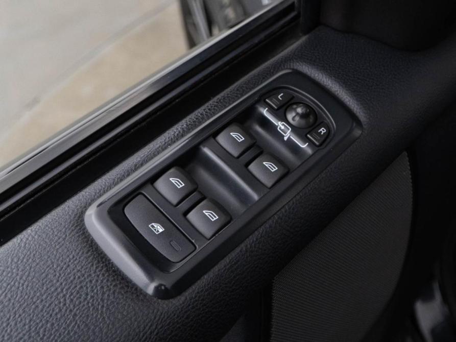 Land Rover Discovery IV Рестайлинг Москва  - изображение 14