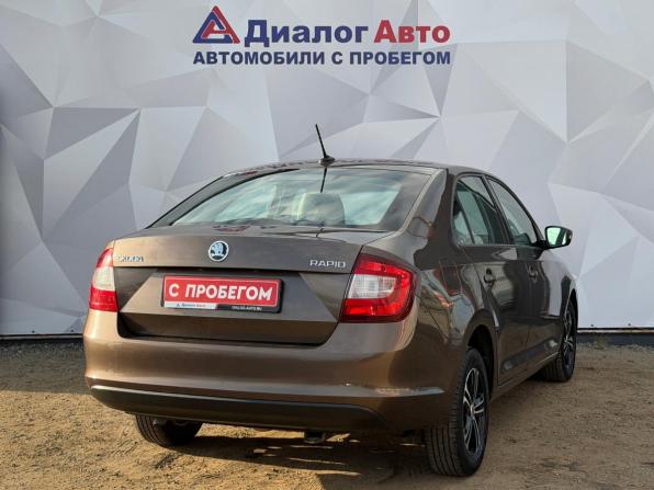 Skoda Rapid I Рестайлинг с пробегом 2018 года, цена 1 030 000 рублей, 189000 км, лифтбек, Автокод Объявления