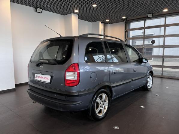 Opel Zafira A Рестайлинг с пробегом 2004 года, цена 238 000 рублей, 575960 км, компактвэн, Автокод Объявления