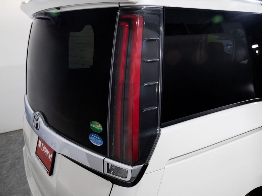 Toyota Noah III (R80) Рестайлинг Иркутск  - изображение 21