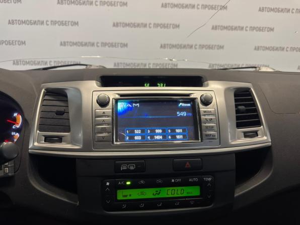 Toyota Hilux VII Рестайлинг с пробегом 2012 года, цена 1 699 000 рублей, 180710 км, пикап, Автокод Объявления