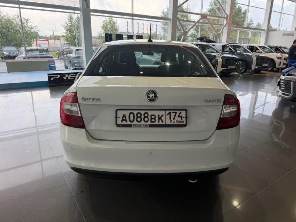 Skoda Rapid I Рестайлинг с пробегом 2017 года, цена 1 245 000 рублей, 83000 км, лифтбек, Автокод Объявления