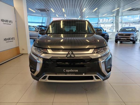 Mitsubishi Outlander III Рестайлинг 3 с пробегом 2019 года, цена 1 968 000 рублей, 105024 км, внедорожник, Автокод Объявления