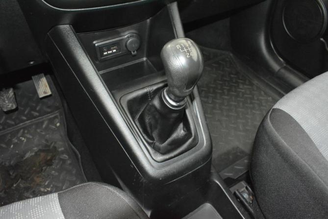 Kia Venga I Рестайлинг с пробегом 2015 года, цена 899 000 рублей, 137000 км, минивэн, Автокод Объявления