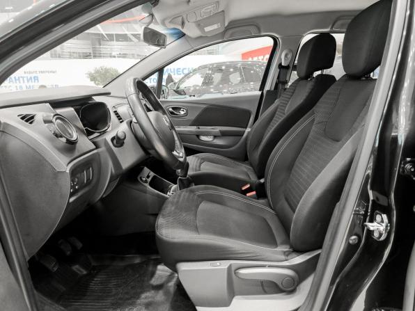 Renault Kaptur I с пробегом 2016 года, цена 1 290 000 рублей, 121000 км, внедорожник, Автокод Объявления