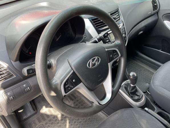 Hyundai Solaris I с пробегом 2012 года, цена 679 000 рублей, 184366 км, седан, Автокод Объявления