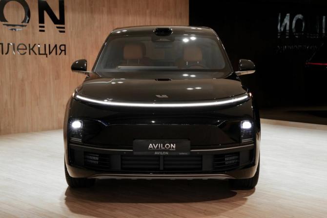 Новый Li Auto (Lixiang) L9 I Рестайлинг 2025 года, цена 12 282 985 рублей, внедорожник, Автокод Объявления