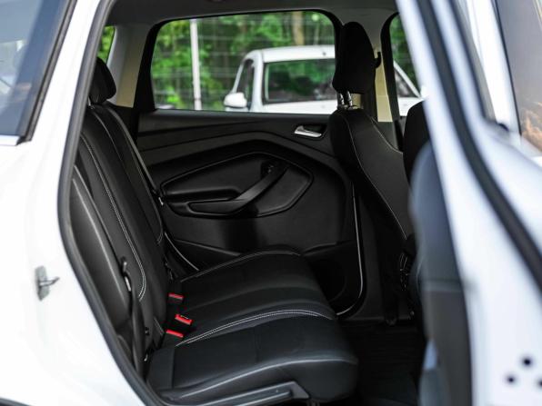 Ford Kuga II Рестайлинг с пробегом 2018 года, цена 1 640 000 рублей, 142477 км, внедорожник, Автокод Объявления